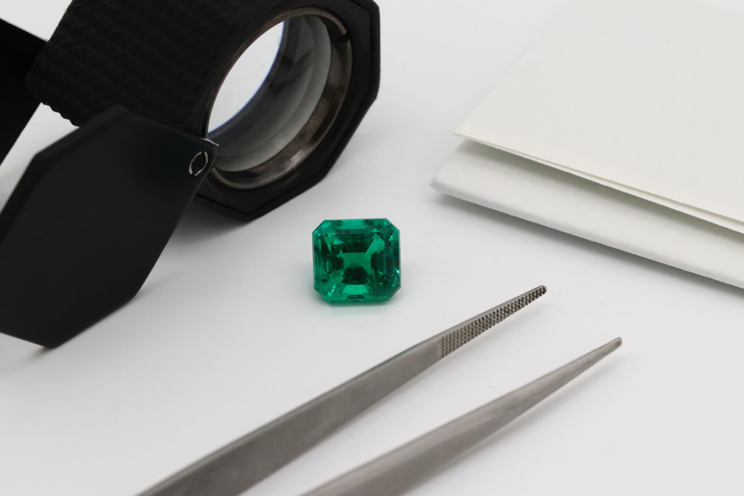 Emerald Jewelry: Men’s Selections