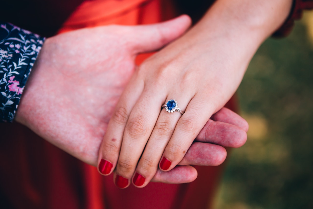 Best Way to Clean Sapphire And Diamond Ring