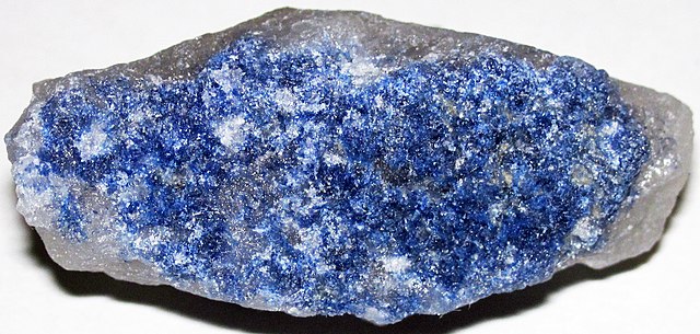 640px Dumortierite Quartz (brazil) 5